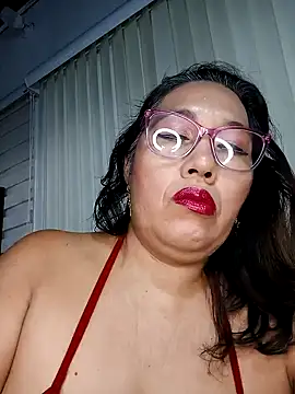 Snapshot of anniecoopeer chatting on 1, 2, 2025 anniecoopeer online show from 1, 2, 2025