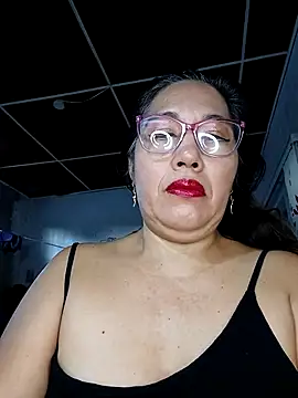 Snapshot of anniecoopeer chatting on 13, 2, 2025 anniecoopeer online show from 13, 2, 2025