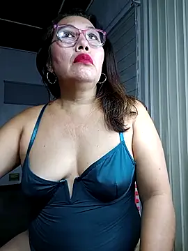 Snapshot of anniecoopeer chatting on 24, 2, 2025 anniecoopeer online show from 24, 2, 2025