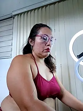 Snapshot of anniecoopeer chatting on 26, 2, 2025 anniecoopeer online show from 26, 2, 2025