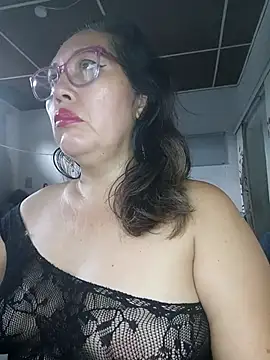 Snapshot of anniecoopeer chatting on 5, 3, 2025 anniecoopeer online show from 5, 3, 2025