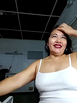 Snapshot of anniecoopeer chatting on 6, 3, 2025 anniecoopeer online show from 6, 3, 2025