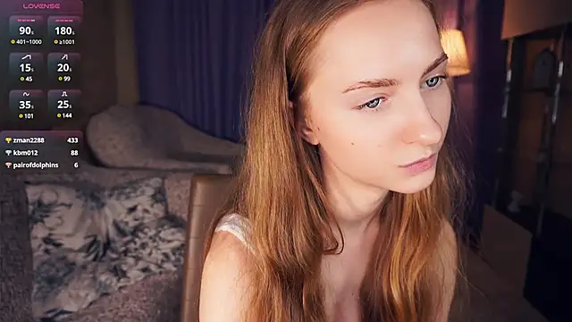 EsmaCarll online show from 12, 1, 2025