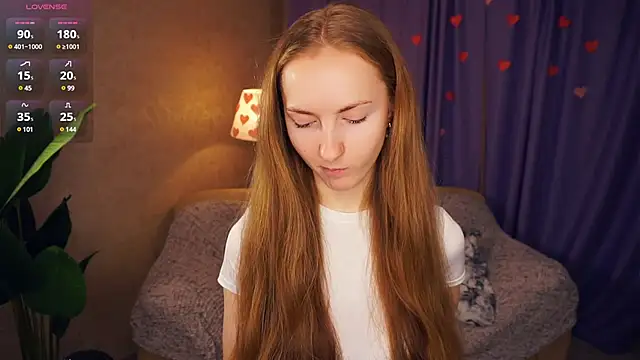 EsmaCarll online show from 28, 2, 2025