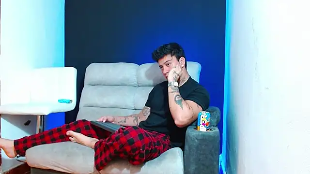 JUSTIN FULLER1 online show from 15, 2, 2026