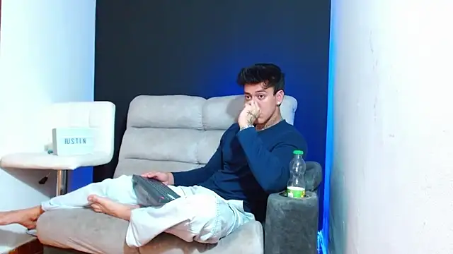 JUSTIN FULLER1 online show from 18, 2, 2026