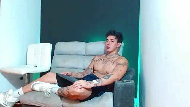 JUSTIN FULLER1 online show from 12, 3, 2026