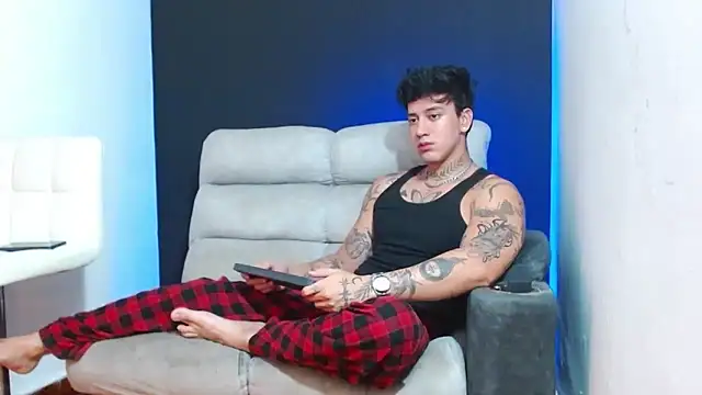 Snapshot of JUSTIN_FULLER1 chatting on 12, 5, 2026 JUSTIN FULLER1 online show from 12, 5, 2026
