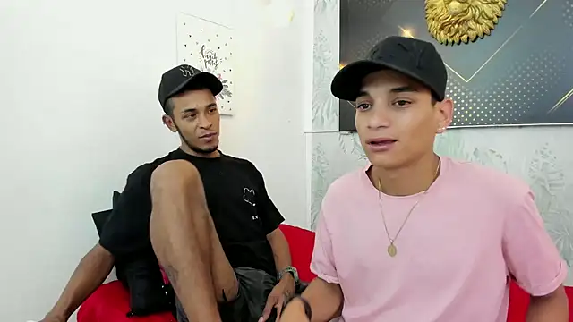 Snapshot of JordanAndAndrew chatting on 30, 1, 2025 JordanAndAndrew online show from 30, 1, 2025