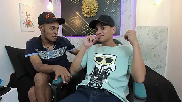Snapshot of JordanAndAndrew chatting on 20, 2, 2025 JordanAndAndrew online show from 20, 2, 2025