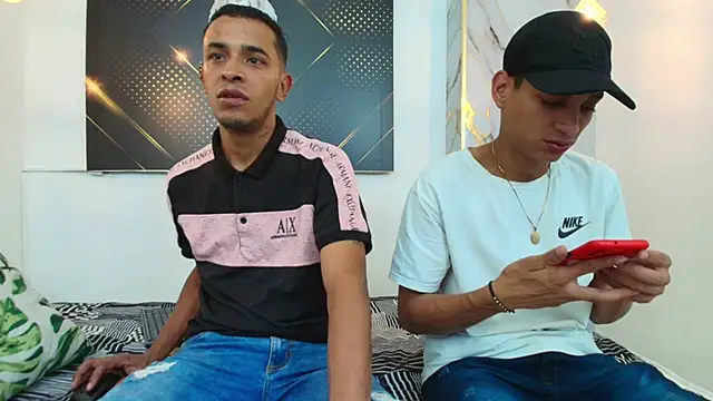 Snapshot of JordanAndAndrew chatting on 6, 11, 2025 JordanAndAndrew online show from 6, 11, 2025