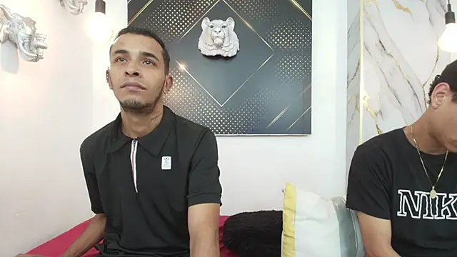 Snapshot of JordanAndAndrew chatting on 13, 11, 2025 JordanAndAndrew online show from 13, 11, 2025