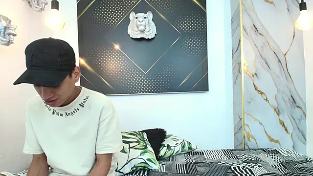 Snapshot of JordanAndAndrew chatting on 24, 11, 2025 JordanAndAndrew online show from 24, 11, 2025