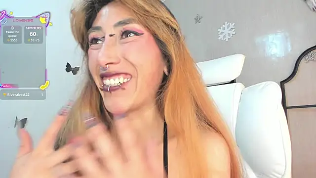 Asterothxznikki online show from 5, 3, 2026