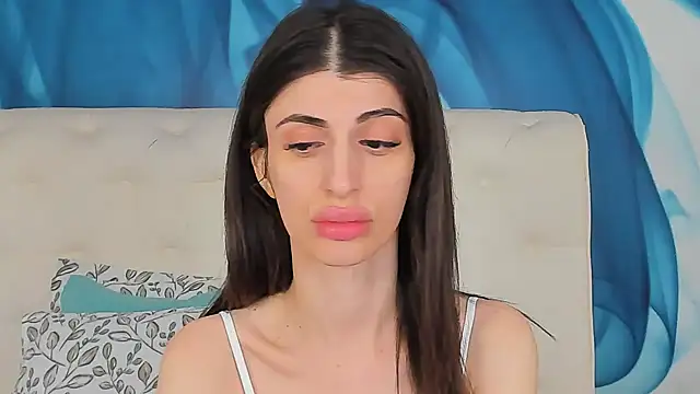 SkinnyDolly online show from 8, 4, 2026