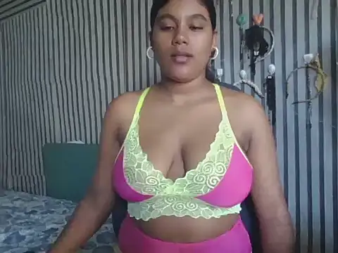 Lilmisskay18 online show from 25, 2, 2026