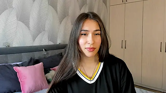 Bambiii bby online show from 24, 2, 2025