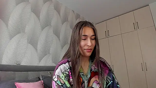 Bambiii bby online show from 17, 3, 2025