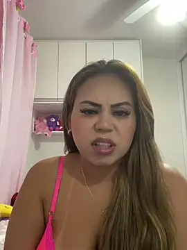 Snapshot of lariic chatting on 7, 1, 2025 lariic online show from 7, 1, 2025