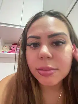 Snapshot of lariic chatting on 15, 3, 2025 lariic online show from 15, 3, 2025