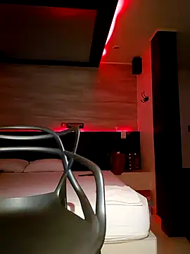 tucurly latina online show from 30, 12, 2024