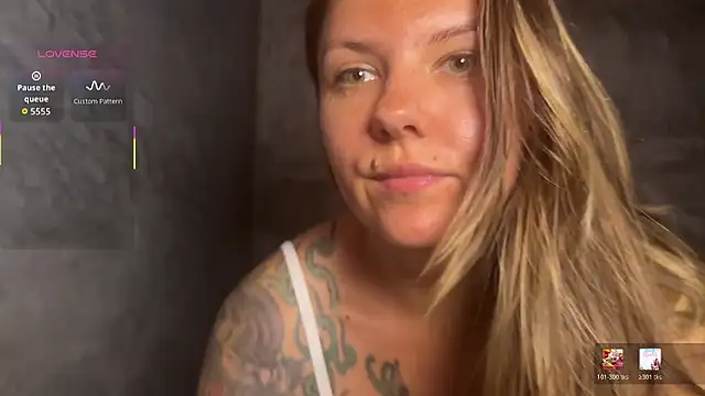 Snapshot of _private_person_ chatting on 1, 2, 2026 private person online show from 1, 2, 2026