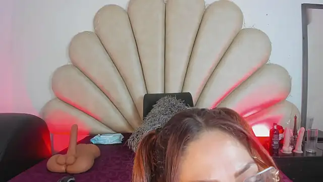 Anna  Spencer online show from 5, 3, 2025