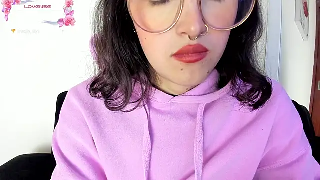 Snapshot of its__angelica_ chatting on 28, 1, 2025 its angelica online show from 28, 1, 2025