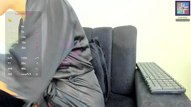 Snapshot of its__angelica_ chatting on 12, 1, 2026 its angelica online show from 12, 1, 2026