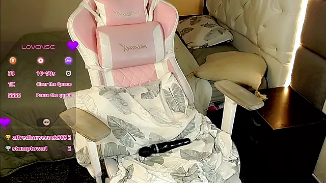 MimiRodriguez online show from 16, 1, 2025