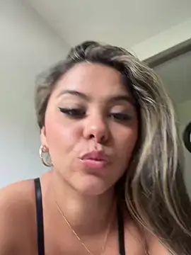 Snapshot of tuckersabrina chatting on 11, 12, 2024 tuckersabrina online show from 11, 12, 2024