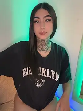 Snapshot of zarai_angels chatting on 3, 2, 2025 zarai angels online show from 3, 2, 2025