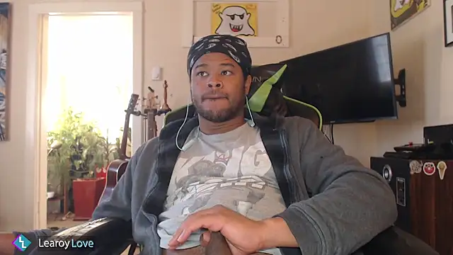 Learoy Love online show from 17, 1, 2025