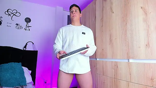 ANDREZALVAREZ online show from 3, 12, 2024