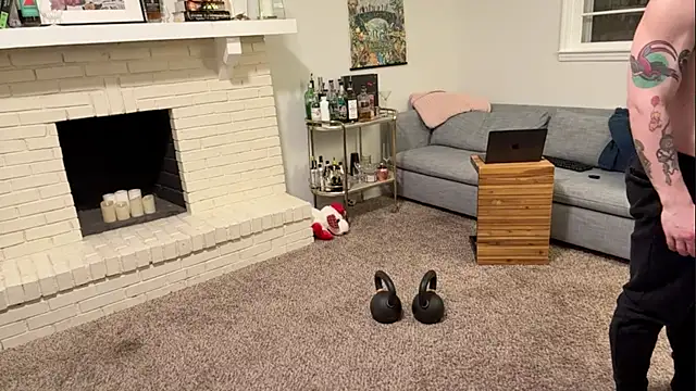 Snapshot of DaddydayDrinkzz chatting on 3, 1, 2025 DaddydayDrinkzz online show from 3, 1, 2025