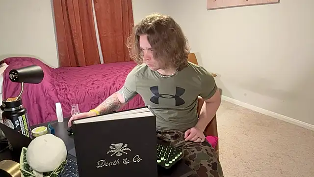 Snapshot of DaddydayDrinkzz chatting on 7, 3, 2025 DaddydayDrinkzz online show from 7, 3, 2025