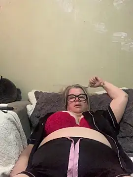 curvy-Ruby-Uk online show from 12, 1, 2025