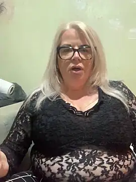 curvy-Ruby-Uk online show from 22, 1, 2025