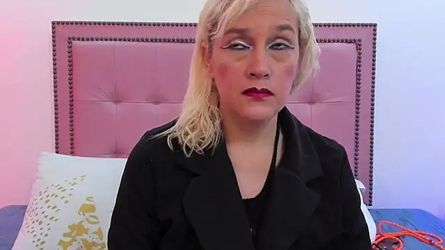 Snapshot of CarolinaGlamour chatting on 19, 2, 2025 CarolinaGlamour online show from 19, 2, 2025