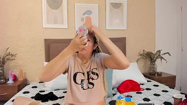 Snapshot of CarolinaGlamour chatting on 11, 10, 2025 CarolinaGlamour online show from 11, 10, 2025