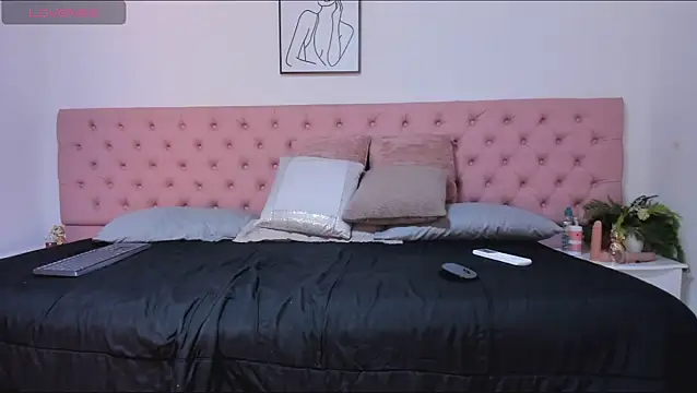 Snapshot of CarolinaGlamour chatting on 23, 11, 2025 CarolinaGlamour online show from 23, 11, 2025