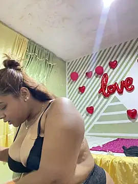 Evabigass online show from 29, 10, 2025