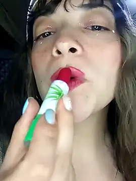 Snapshot of Elvishcassie_ chatting on 23, 12, 2024 Elvishcassie online show from 23, 12, 2024