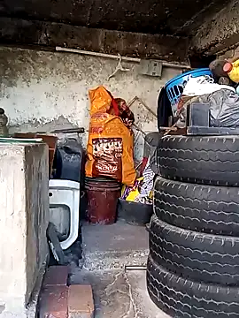 Elvishcassie  online show from 10, 1, 2025