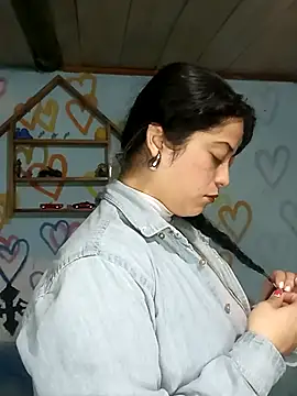 Snapshot of Elvishcassie_ chatting on 12, 3, 2025 Elvishcassie online show from 12, 3, 2025