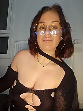 lindsay 33off online show from 11, 1, 2026