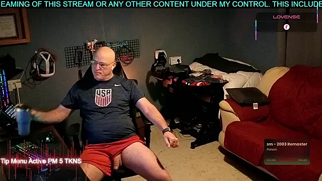 Snapshot of Pilot_Dave_69 chatting on 25, 10, 2025 Pilot Dave 69 online show from 25, 10, 2025