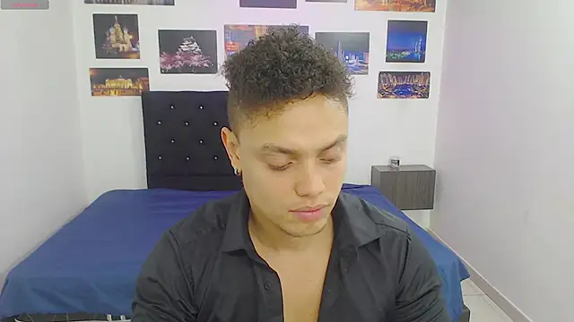 Booy Hott online show from 7, 12, 2024