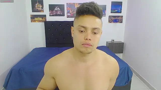 Booy Hott online show from 9, 12, 2024