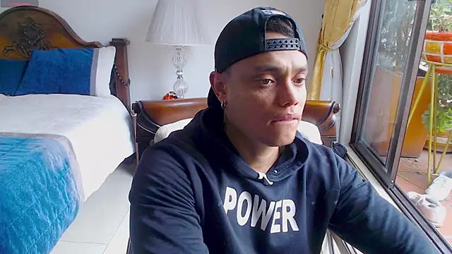 Booy Hott online show from 5, 11, 2025